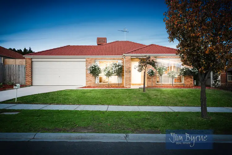 49 McCubbin Way, Berwick VIC 3806