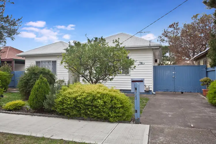 76 Dunkeld Avenue, Sunshine North VIC 3020