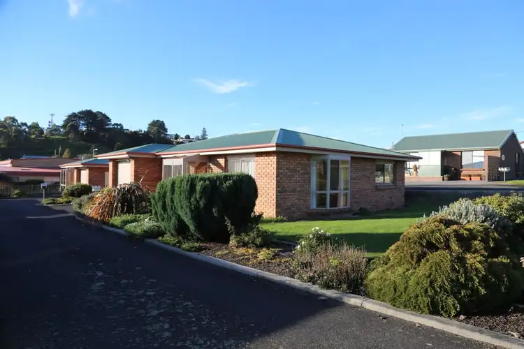 2/7 Upper Grant Street, Smithton TAS 7330