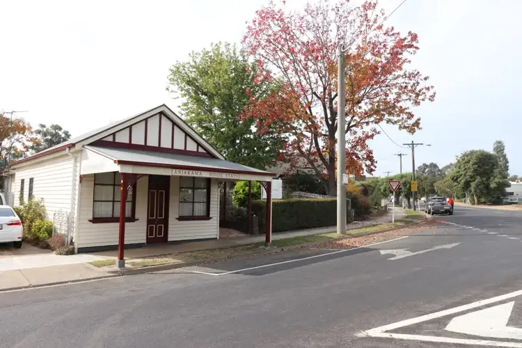 7 The Crescent, Yea VIC 3717