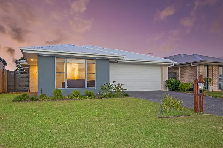 52 Bayside Avenue, Jacobs Well QLD 4208