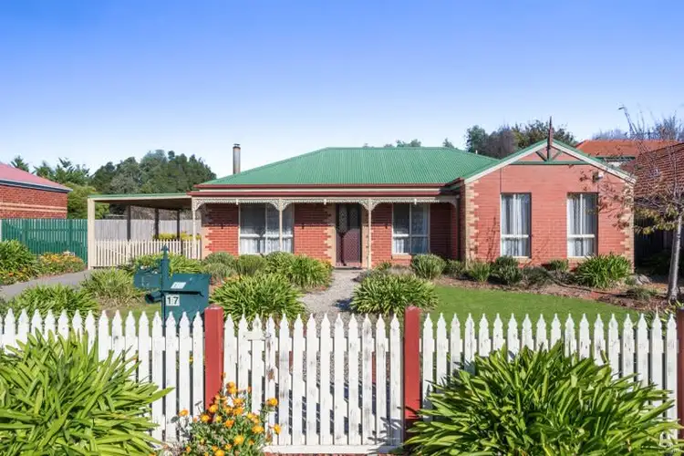 17 Carbine Court, New Gisborne VIC 3438