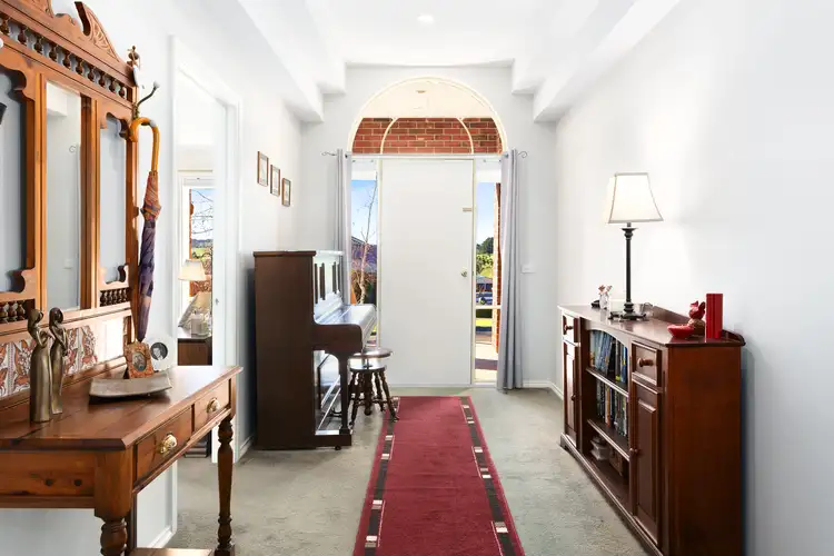 Fifth view of Homely house listing, 35 Outlook Drive, Drouin VIC 3818