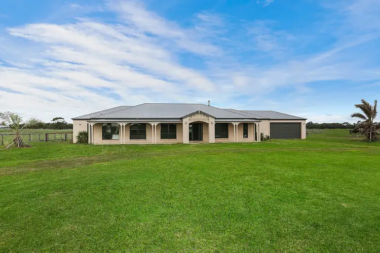 840 Hopkins Highway, Grassmere VIC 3281