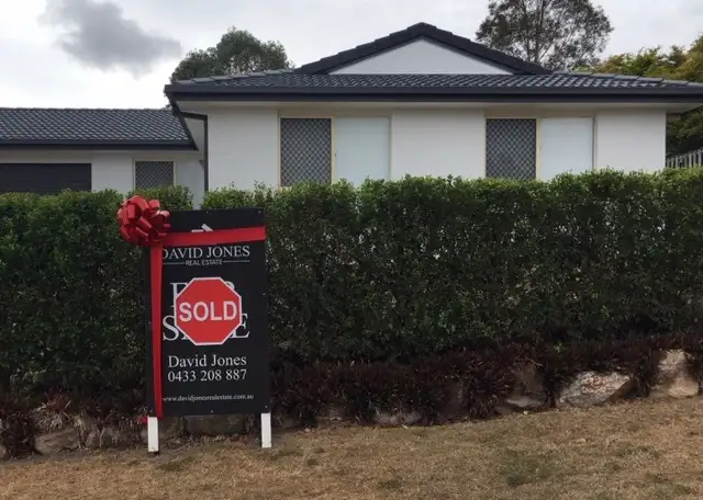 10 Midway Terrace, Pacific Pines QLD 4211
