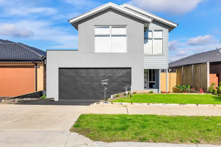 5 Fernlea Street, Clyde North VIC 3978