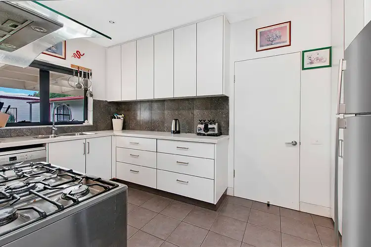 Fifth view of Homely house listing, 44 Dinwoodie Street, Hamilton VIC 3300