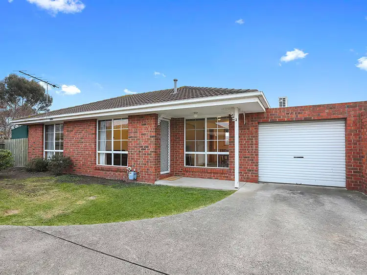 Main view of Homely unit listing, 2/42-44 Burdoo Drive, Grovedale VIC 3216