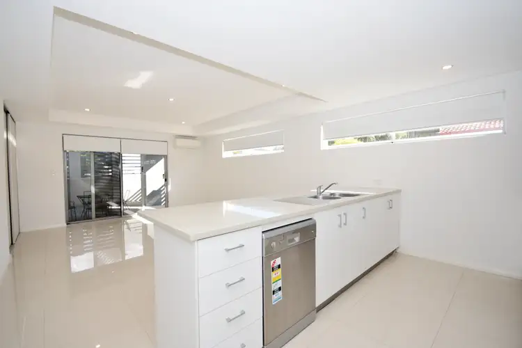 Sixth view of Homely unit listing, 1/3 Morago Crescent, Cloverdale WA 6105