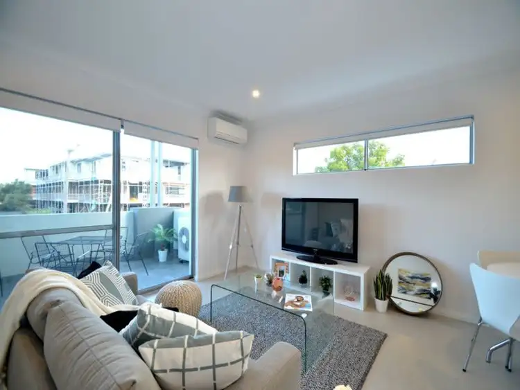 5/3 Morago Crescent, Cloverdale WA 6105