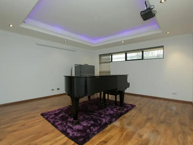 Sixth view of Homely house listing, 10 Harlequin Pass, Southern River WA 6110