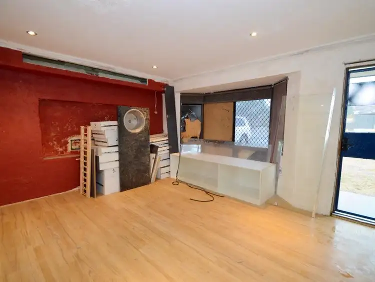 105 Ashburton Dr, Gosnells WA 6110