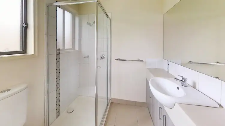 Fourth view of Homely house listing, 3 Sovereign Gardens, Kangaroo Flat VIC 3555