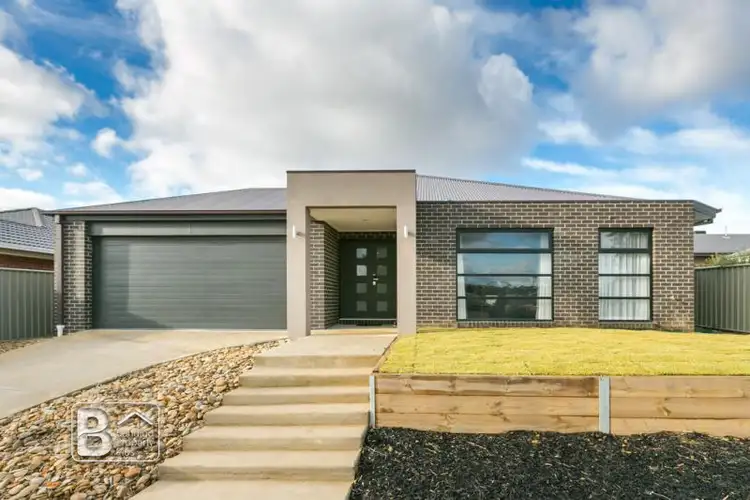 Main view of Homely house listing, 5 Klim Avenue, Kangaroo Flat VIC 3555