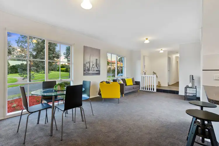 16 Marraroo Close, Bayswater North VIC 3153