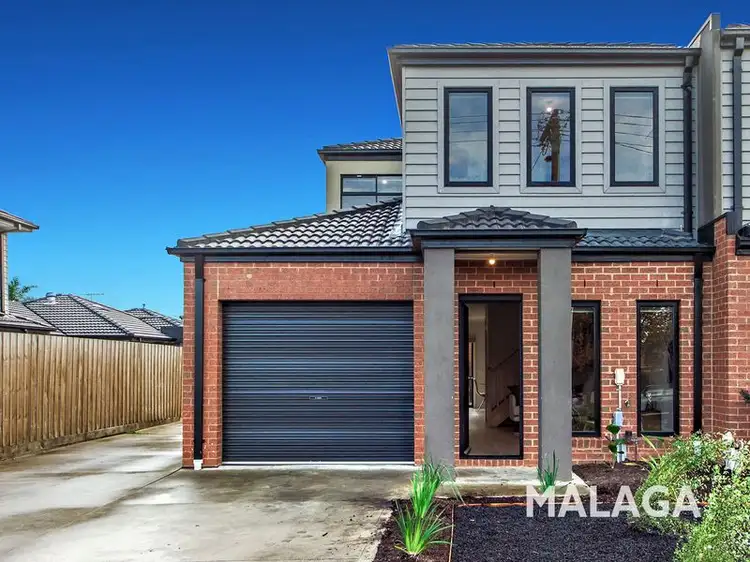 2/104 William Street, St Albans VIC 3021