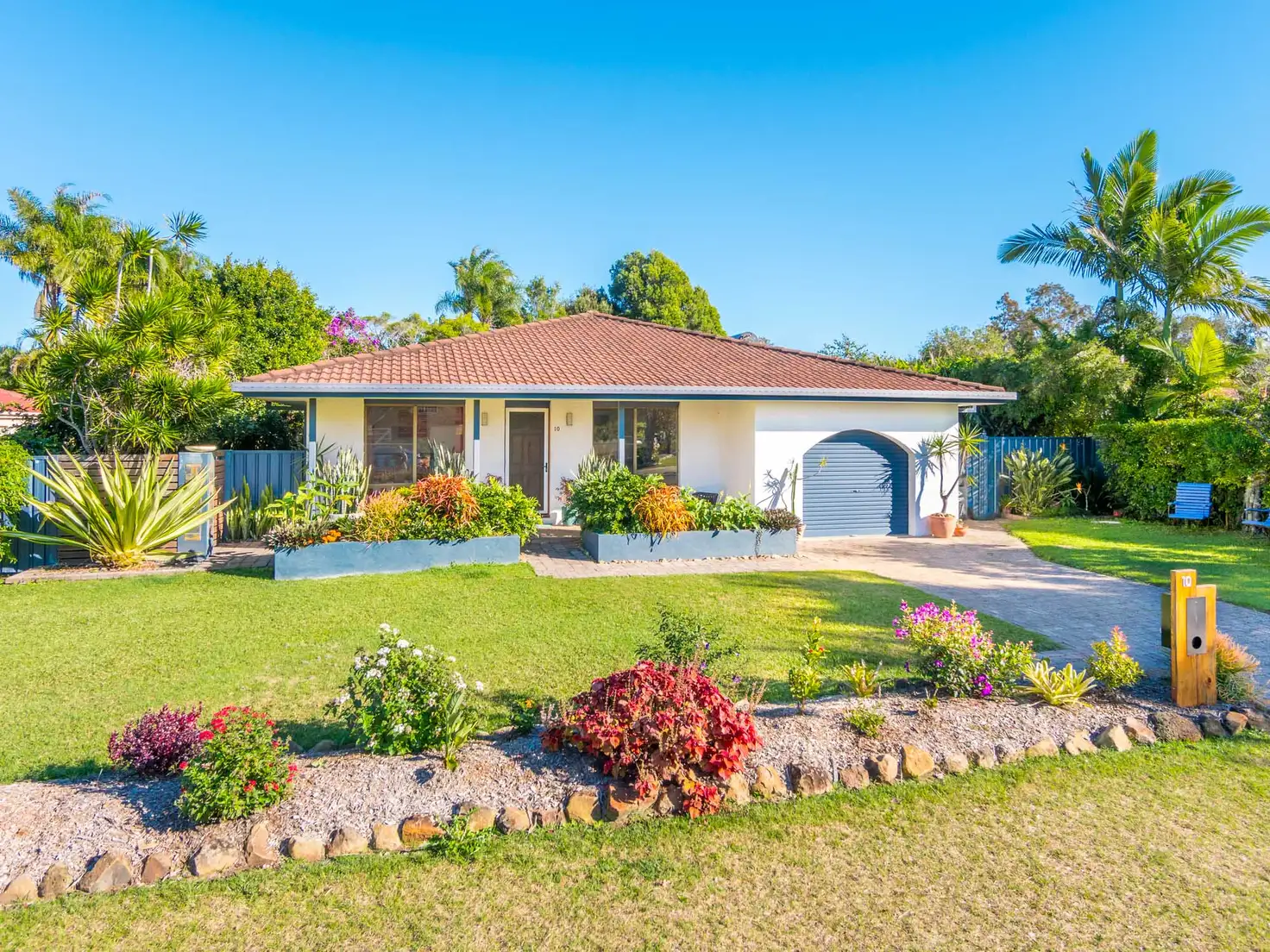 Main view of Homely house listing, 10 Natan Court, Ocean Shores NSW 2483