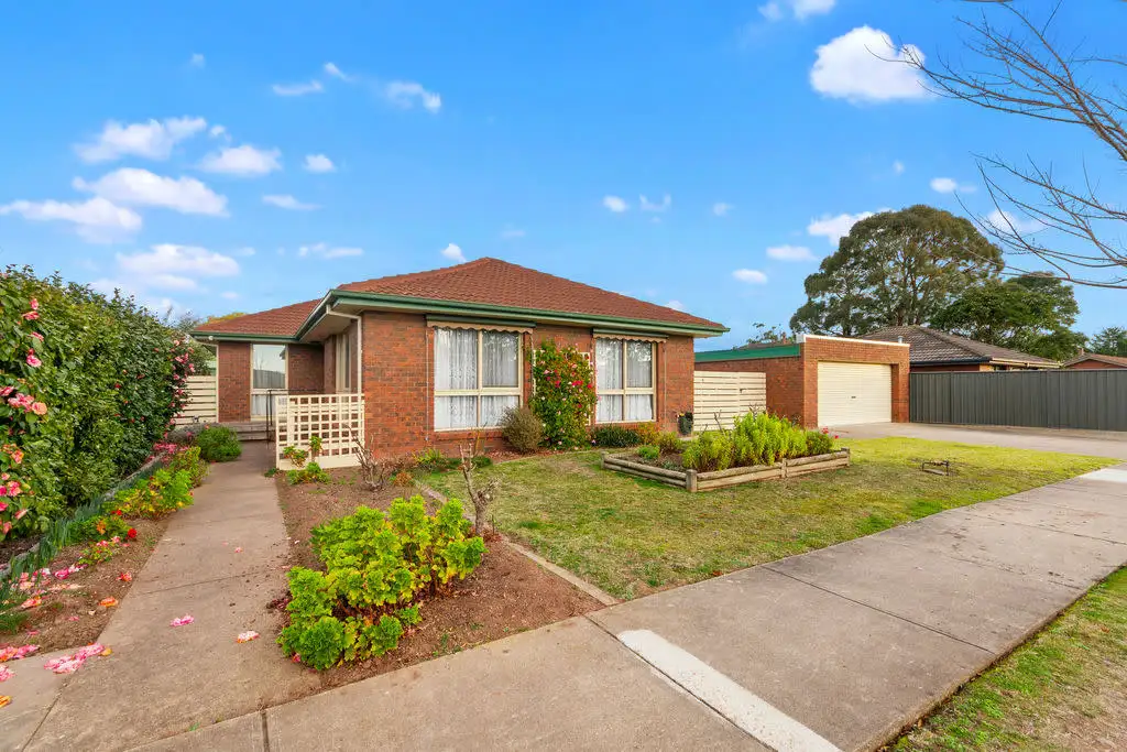Main view of Homely house listing, 4 King Avenue, Sale VIC 3850