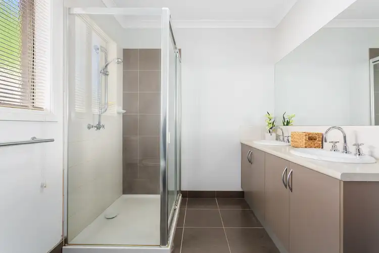 Fifth view of Homely house listing, 15 Crystal Court, Drouin VIC 3818