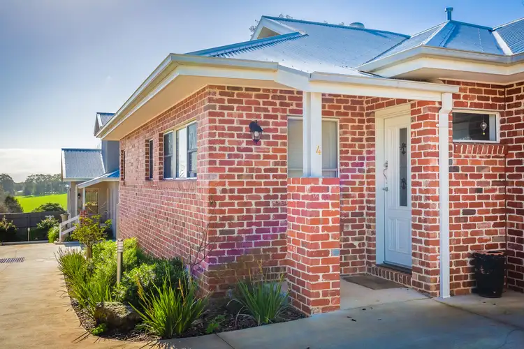 Main view of Homely unit listing, 4 ELOURA PLACE, Gembrook VIC 3783