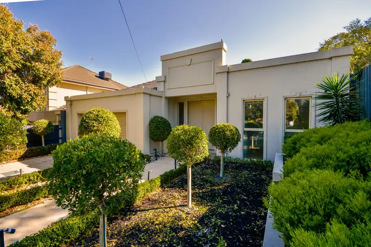 163 Tramway Parade, Beaumaris VIC 3193