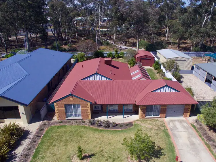 Main view of Homely house listing, 5 Peace Street, Kangaroo Flat VIC 3555