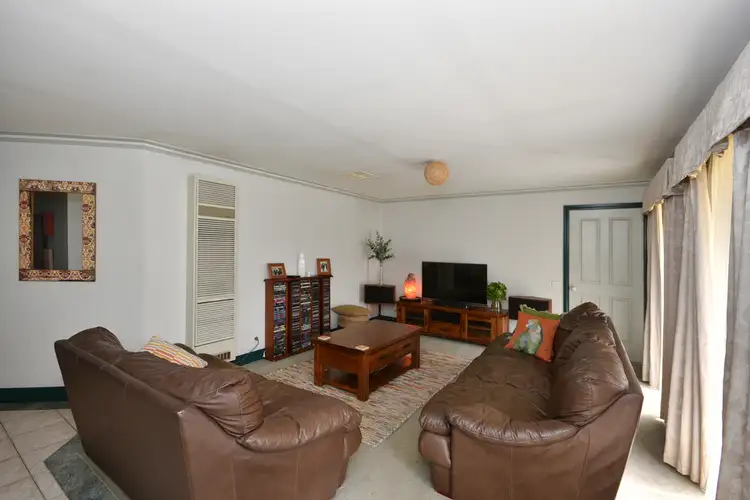 Sixth view of Homely house listing, 5 Peace Street, Kangaroo Flat VIC 3555