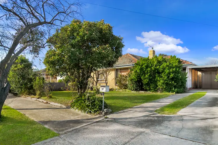 18 Everitt Street, Hadfield VIC 3046