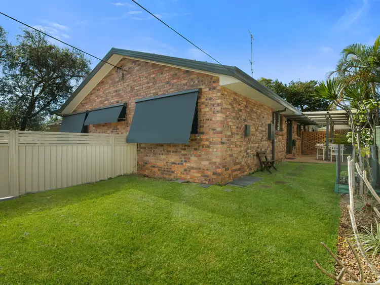 Third view of Homely semi-detached listing, 1/87 Jacaranda, Tweed Heads West NSW 2485