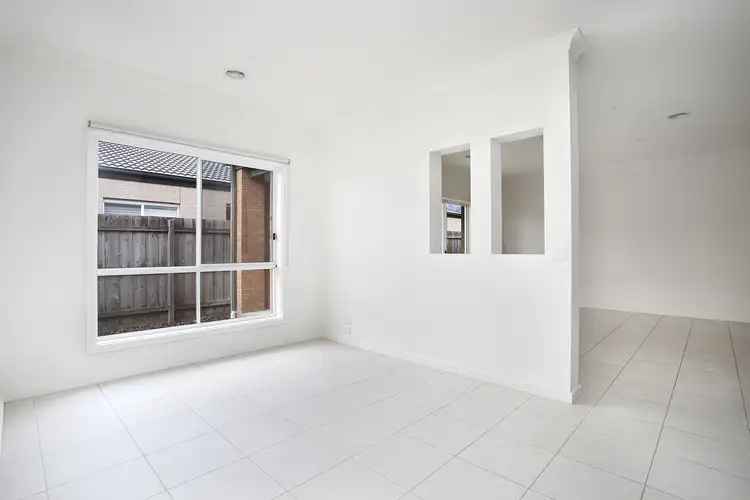Fifth view of Homely unit listing, 1/10 Tangemere Way, Cranbourne VIC 3977