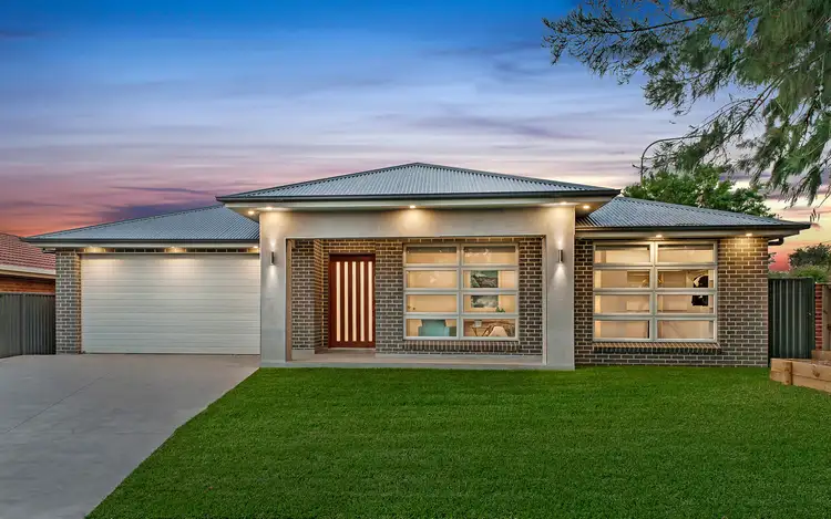 7 Dutch Place, Oakhurst NSW 2761