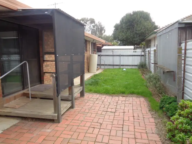 Fourth view of Homely unit listing, 2/13 Hart Street, Rochester VIC 3561