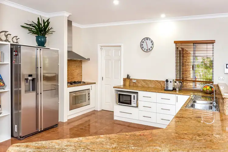 13 Pipe Lily Drive, High Wycombe WA 6057