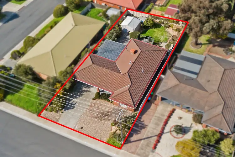 Second view of Homely house listing, 40 Howell Crescent, Kangaroo Flat VIC 3555
