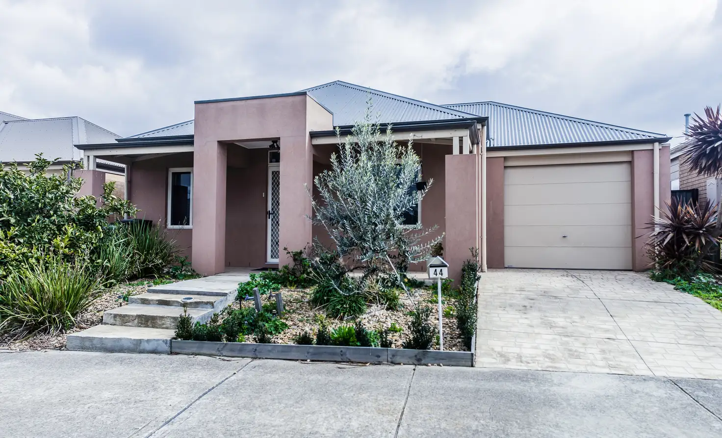 Main view of Homely house listing, 44 Ebony Circuit, Craigieburn VIC 3064