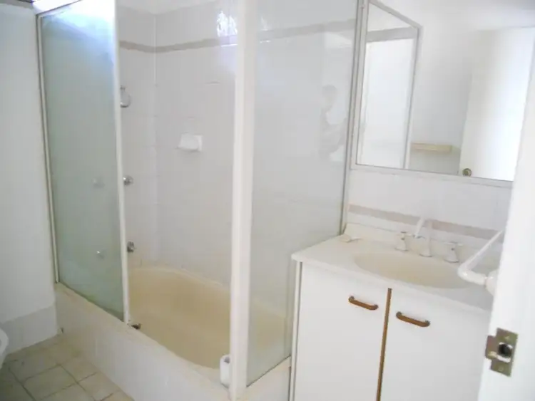 Sixth view of Homely unit listing, 3/84 Whitmore Street, Taringa QLD 4068