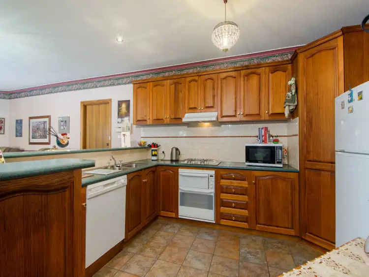 Fifth view of Homely house listing, 44 LORIKEET STREET, Mount Gambier SA 5290