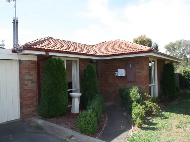 4/11 Club Court, Mansfield VIC 3722