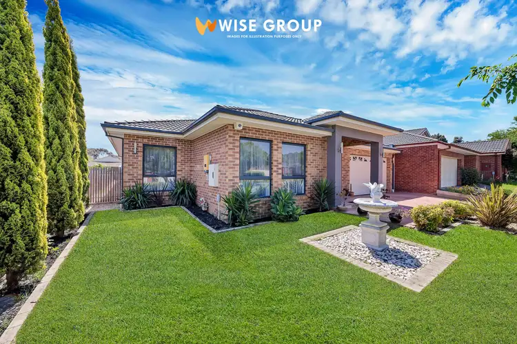 Second view of Homely house listing, 8 Lucas Court, Narre Warren South VIC 3805