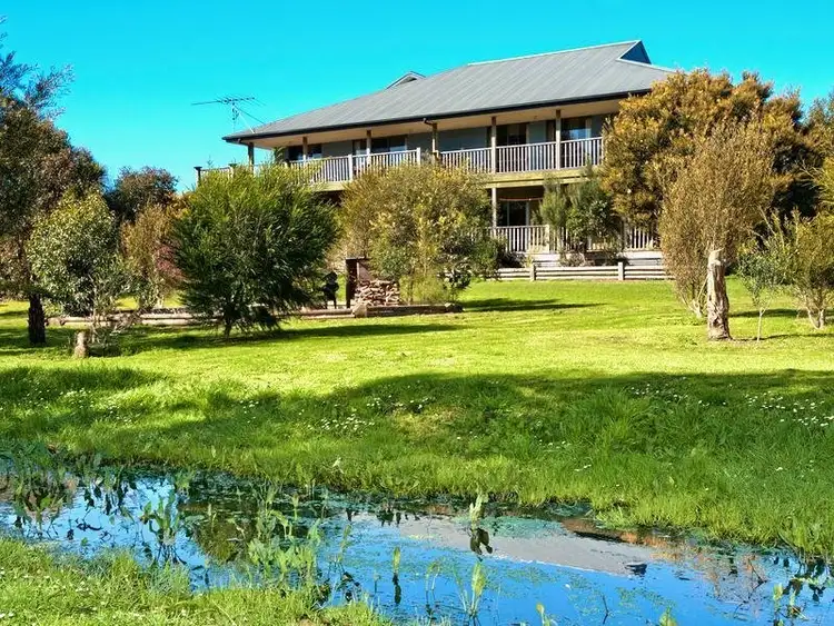 6 Barton Place, Marengo VIC 3233
