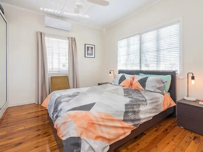 2 Crescent Avenue, Enoggera QLD 4051