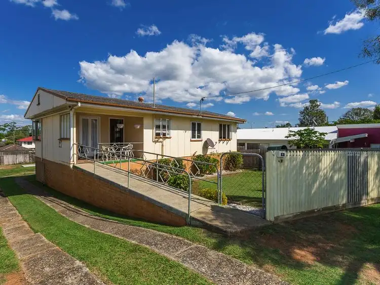 Second view of Homely house listing, 4 Dale St, Clontarf QLD 4019