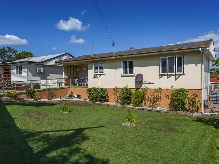 Third view of Homely house listing, 4 Dale St, Clontarf QLD 4019