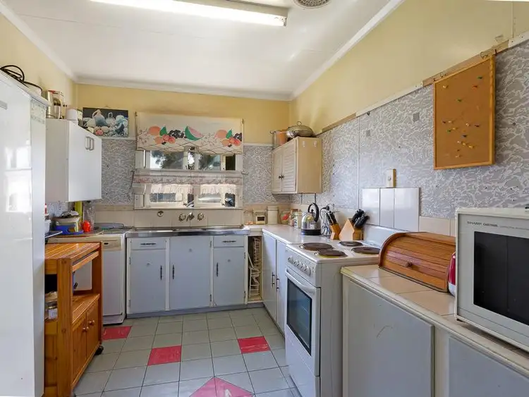 Sixth view of Homely house listing, 4 Dale St, Clontarf QLD 4019