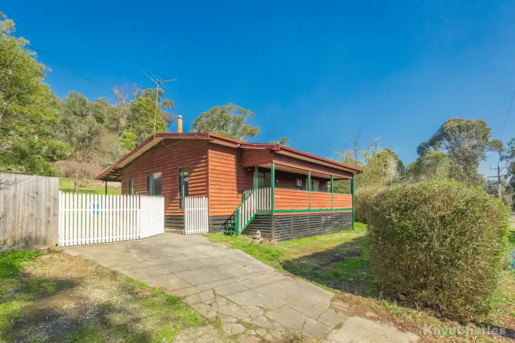 96 Woori Yallock Road, Cockatoo VIC 3781