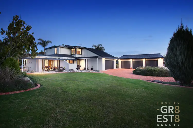 11-12 Carolyn Close, Narre Warren North VIC 3804
