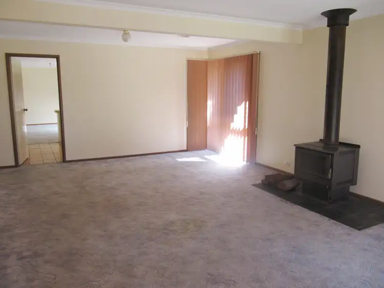 Fifth view of Homely house listing, 4 Pine Close, Woodend VIC 3442