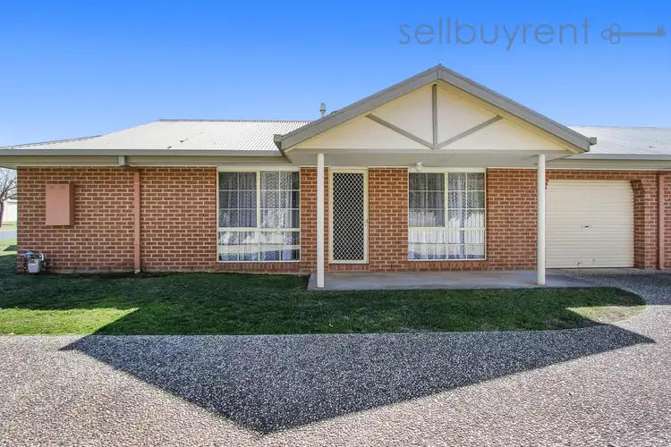 Main view of Homely unit listing, 1/51 AZURE DRIVE, Wodonga VIC 3690