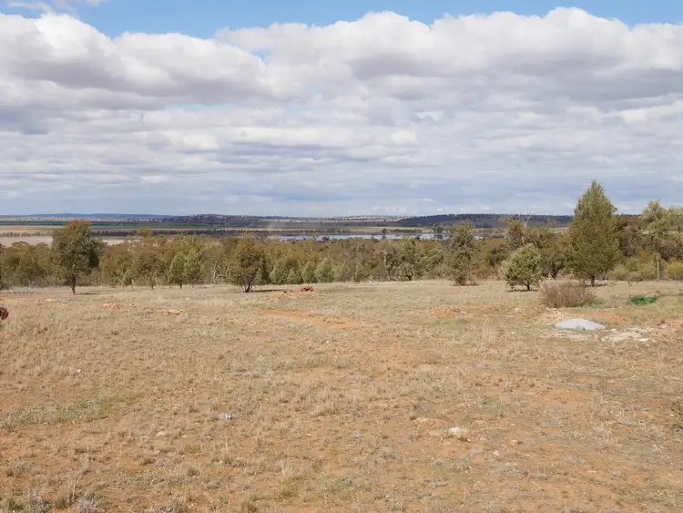 672 Merungle Hill Road, Merungle Hill NSW 2705