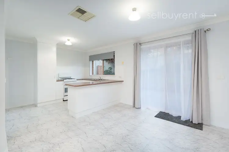 Fourth view of Homely house listing, 4 WAGNER PLACE, Wodonga VIC 3690